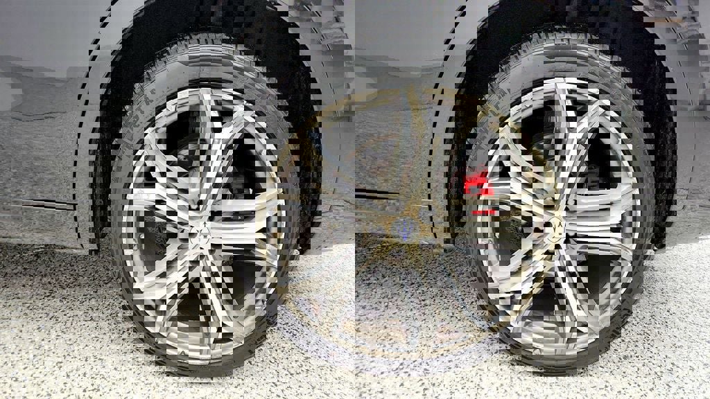 Used 2019 Maserati Levante GTS image 9