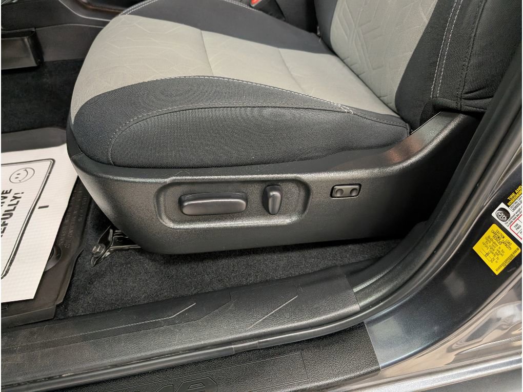 Used 2023 Toyota Tacoma TRD Off-Road w/ Technology Package image 9