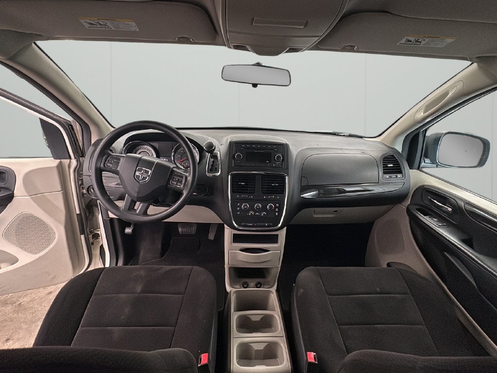 Used 2013 Dodge Grand Caravan SE FWD image 13