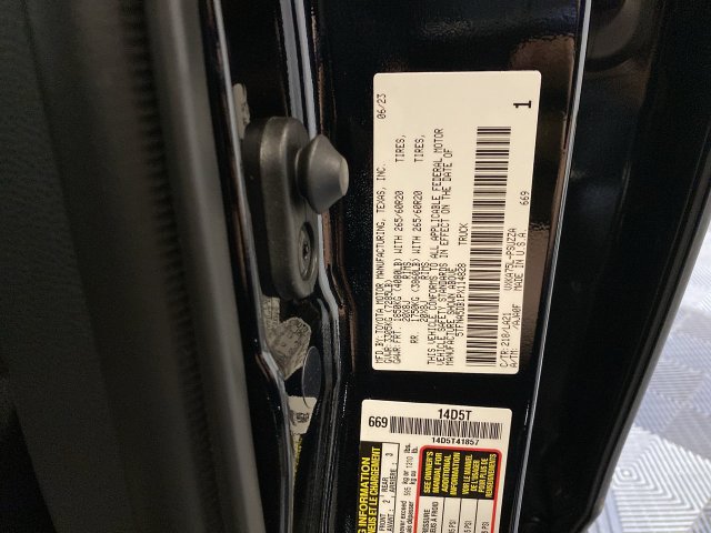 Used 2023 Toyota Tundra Platinum AWD/4WD image 29