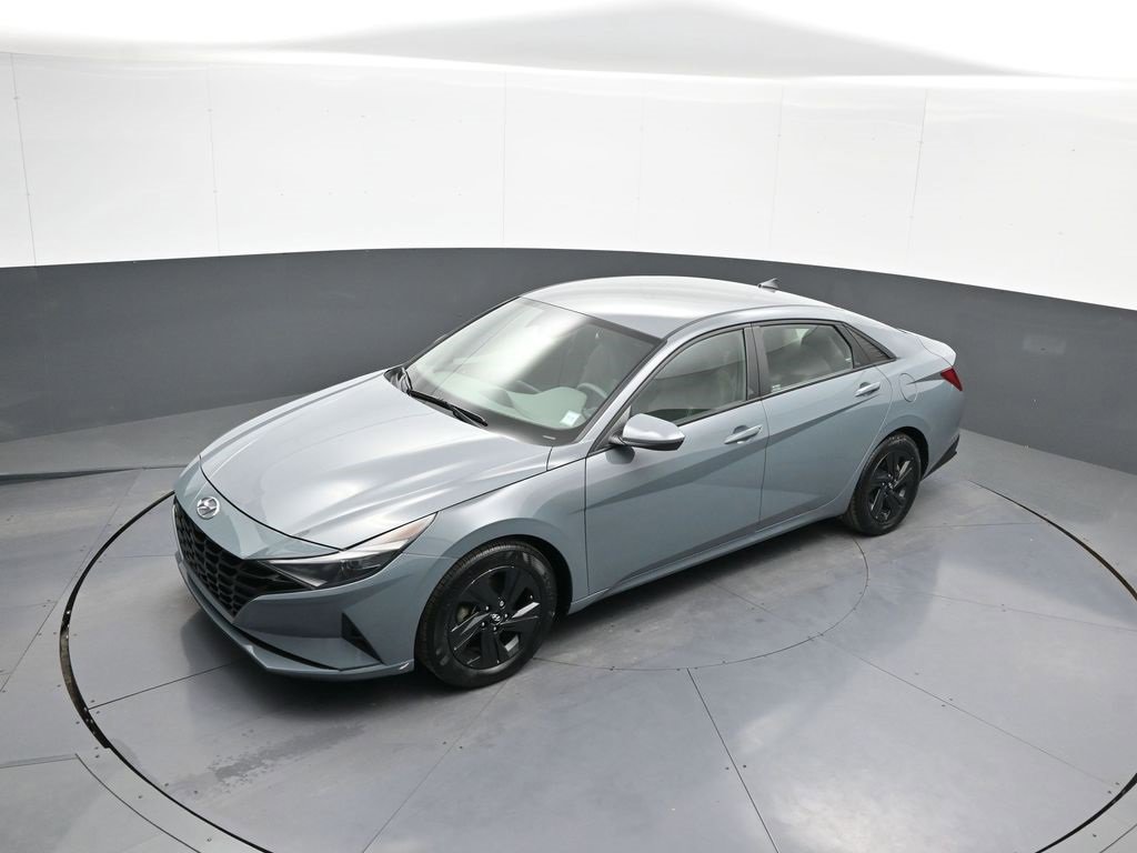 Certified 2022 Hyundai Elantra SEL w/ Cargo Package image 33