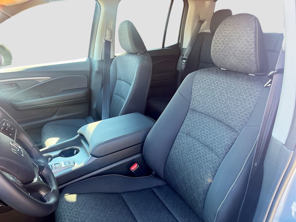 Used 2025 Honda Ridgeline Sport image 20