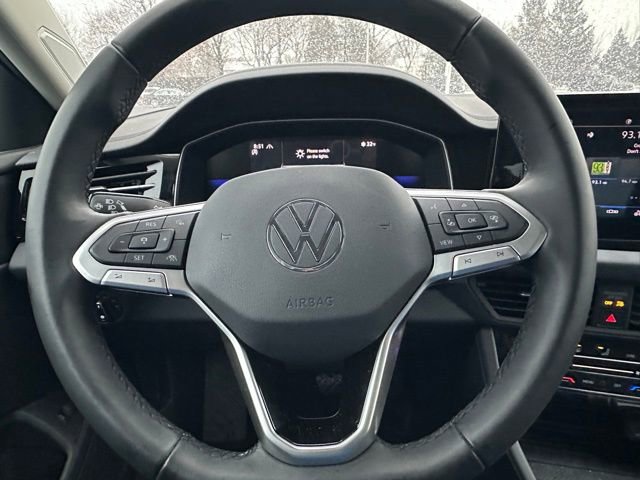 Certified 2025 Volkswagen Jetta SE image 41