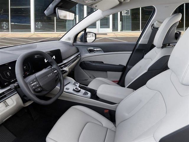 New 2026 Kia Sportage EX image 17