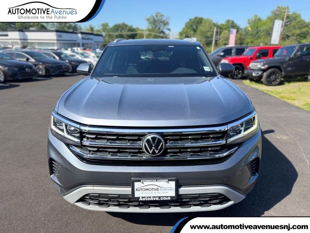 Used 2021 Volkswagen Atlas Cross Sport SE w/ Panoramic Sunroof Package