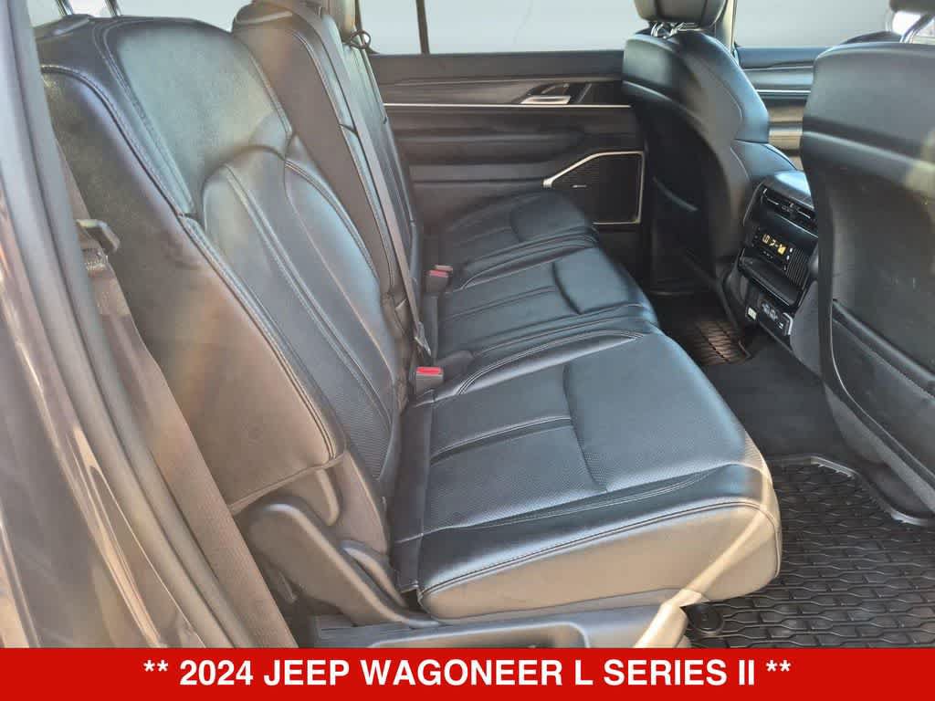 Used 2024 Jeep Wagoneer L Series II w/ Flexible Seating Group RWD image 20