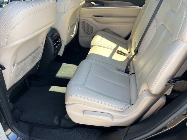Certified 2024 Jeep Grand Cherokee L Limited w/ Black Appearance Package AWD/4WD image 20