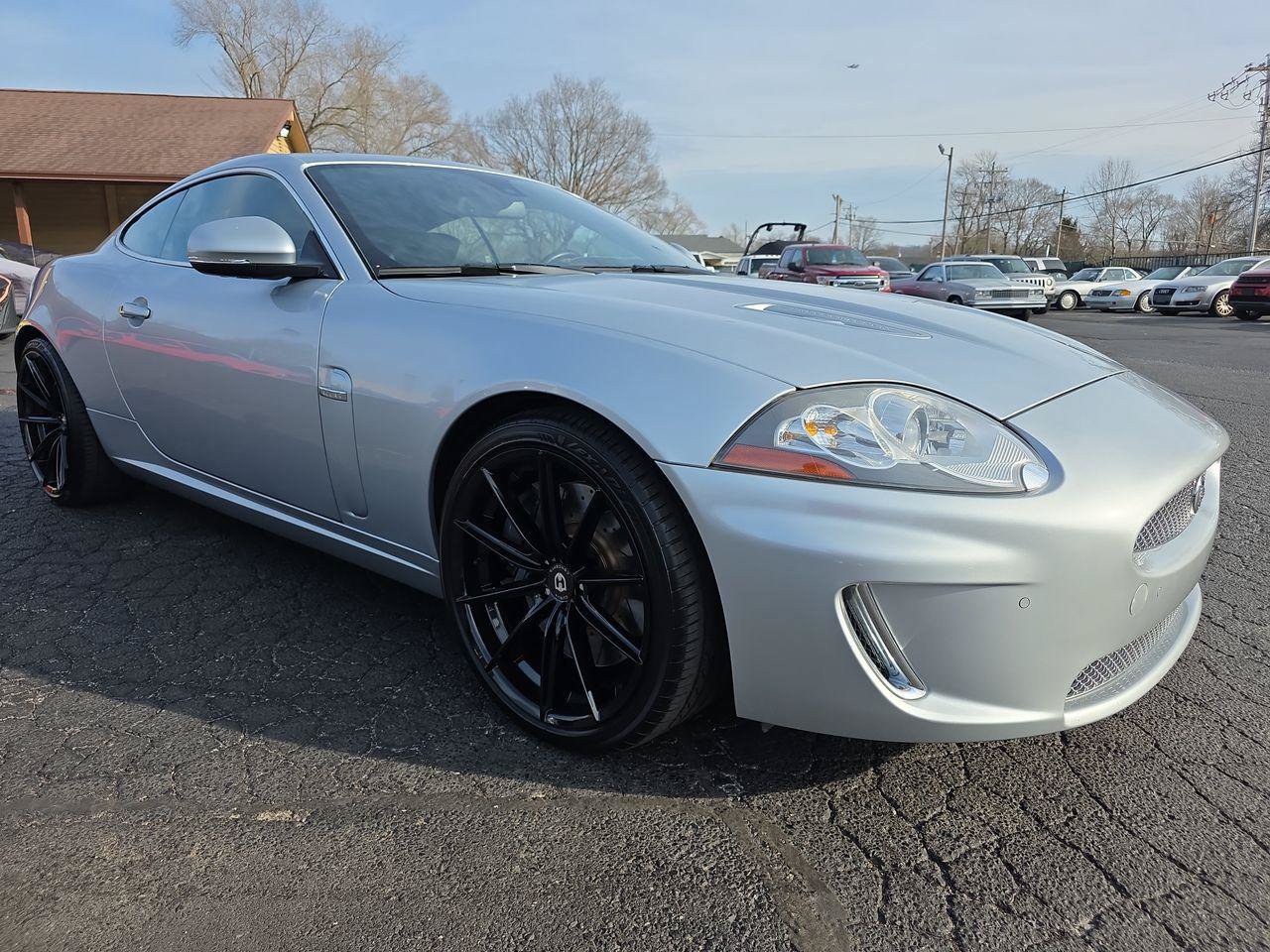 Used 2010 Jaguar XKR R RWD image 18