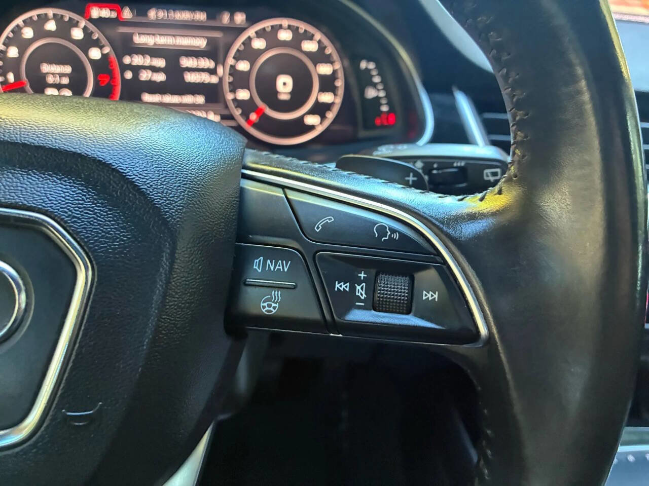 Used 2017 Audi Q7 3.0T Premium Plus image 22