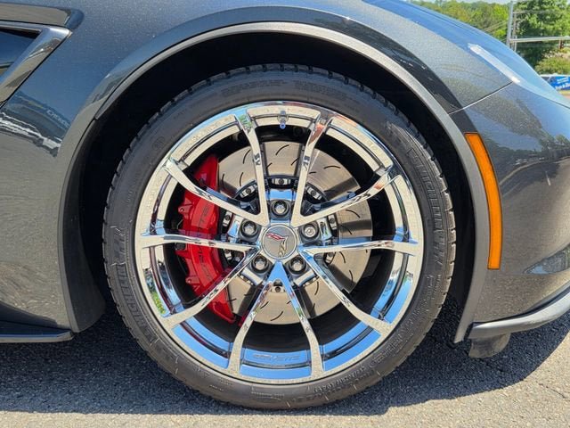 Used 2019 Chevrolet Corvette Grand Sport RWD image 18