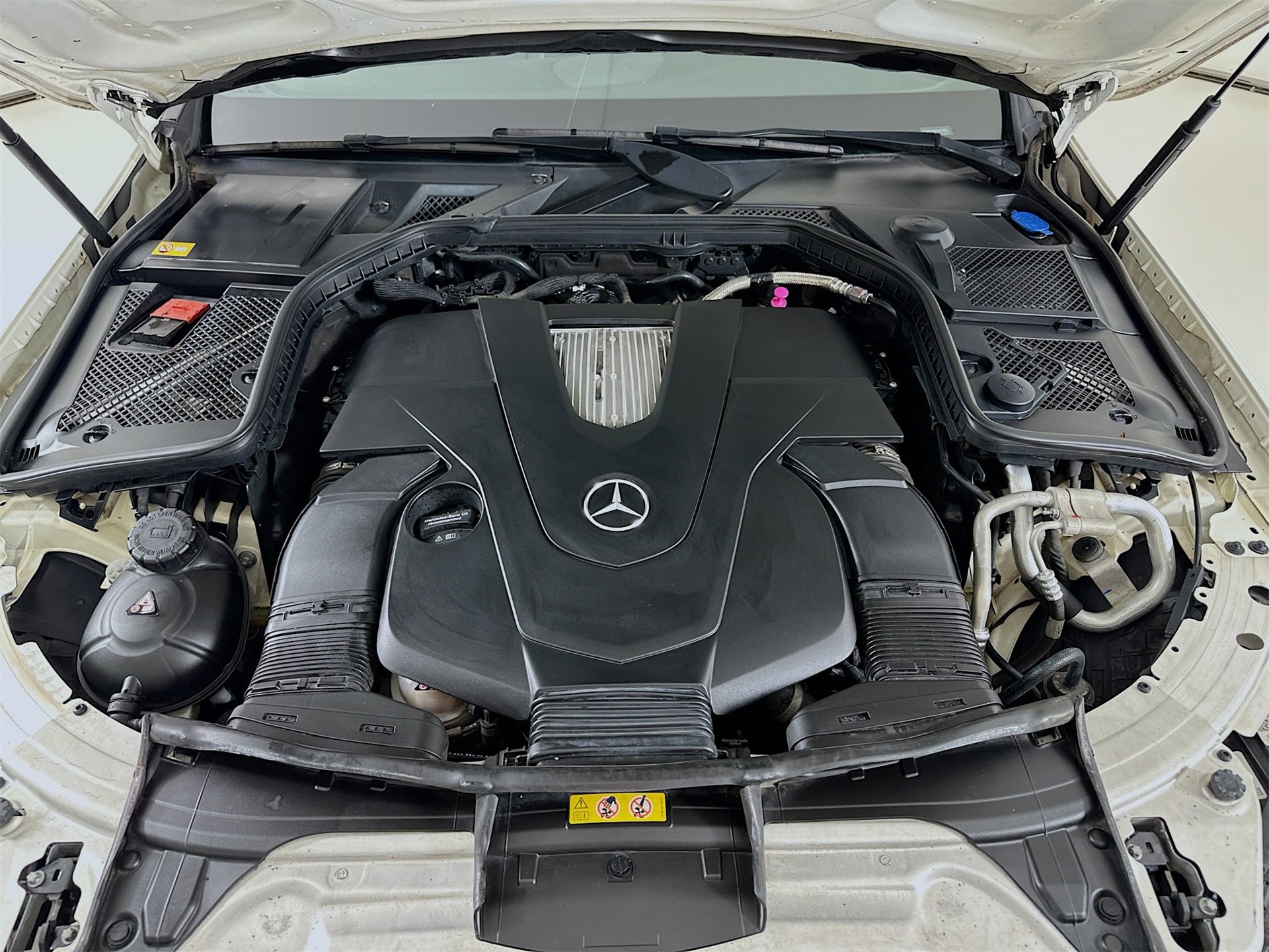 Used 2015 Mercedes-Benz C 400 4MATIC image 33