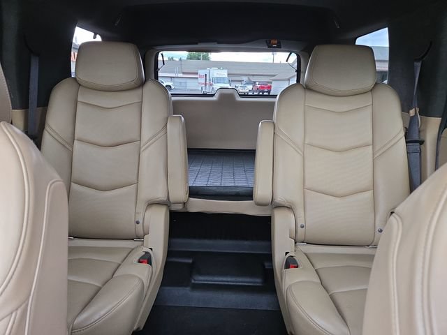 Used 2019 Cadillac Escalade Platinum AWD/4WD image 32