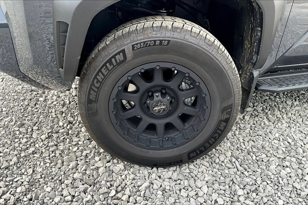 Used 2025 Toyota 4Runner TRD Off-Road Premium AWD/4WD image 6