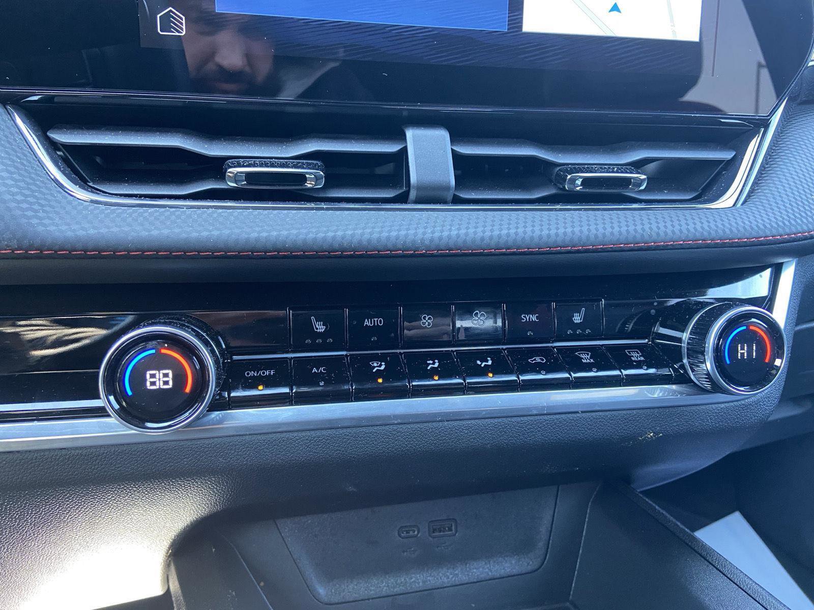 Used 2026 Chevrolet Equinox RS w/ Safety and Technology Package image 49