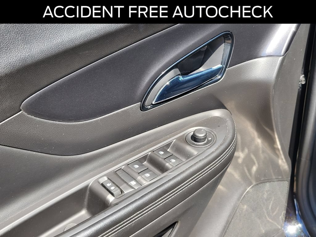 Used 2020 Buick Encore Preferred AWD/4WD image 18