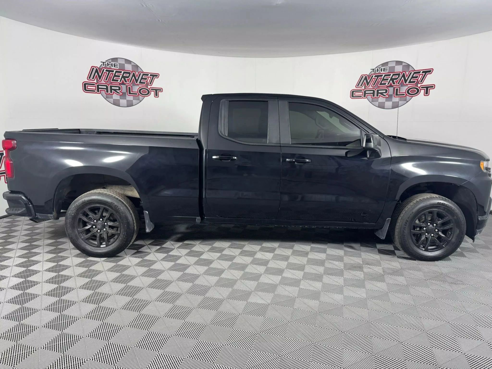 Used 2021 Chevrolet Silverado 1500 RST w/ Bed Protection Package AWD/4WD image 8