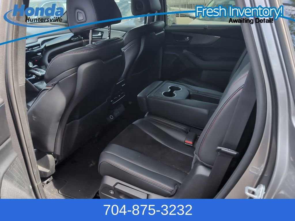 Used 2023 Acura MDX A-Spec image 13