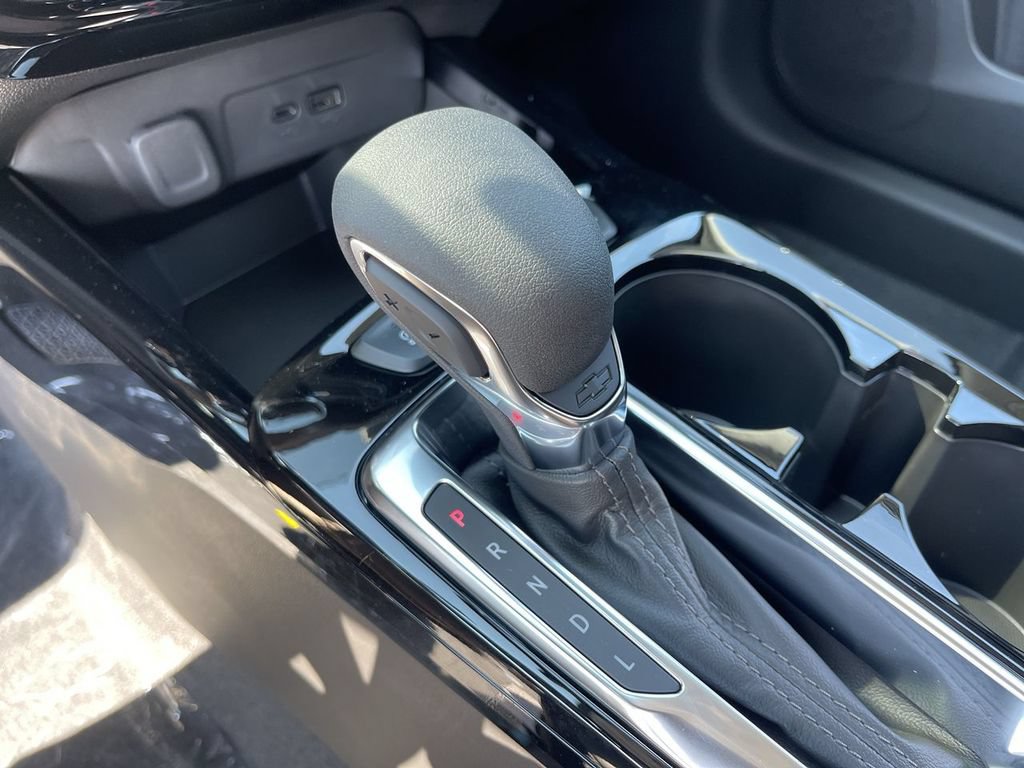 New 2026 Chevrolet Trax LT w/ LT Convenience Package FWD image 19