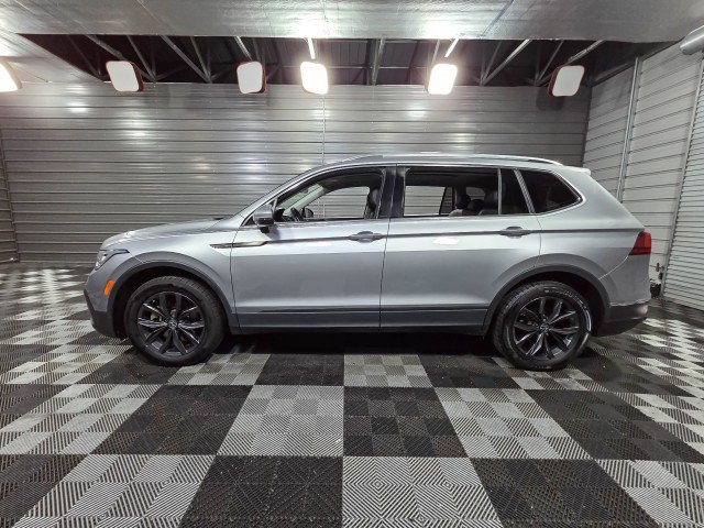 Used 2022 Volkswagen Tiguan SE FWD image 8