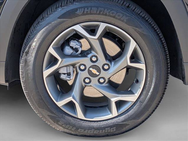 Used 2025 Chevrolet Trax LT FWD image 22