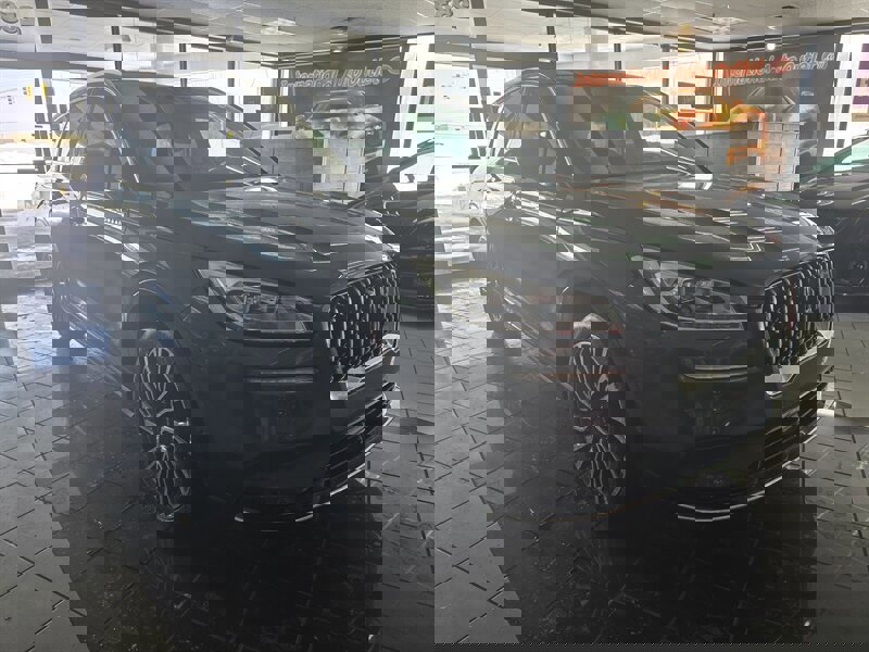 Used 2020 Lincoln Corsair Reserve w/ Equipment Group 201A image 3