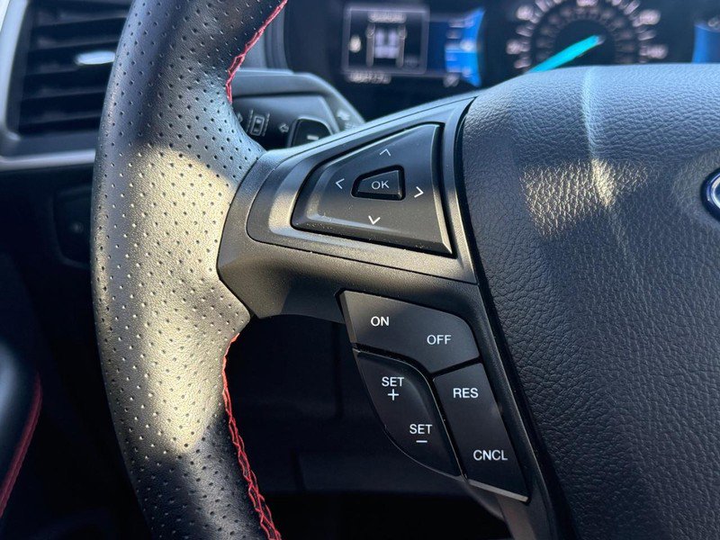 Certified 2022 Ford Edge ST-Line w/ Class II Trailer Tow Package image 19