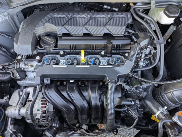 Used 2025 Hyundai Venue SEL image 29