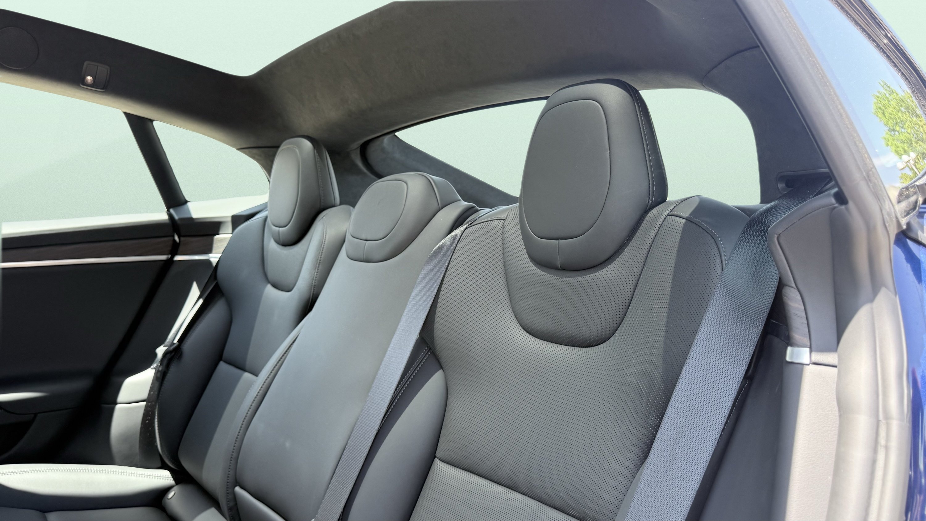 Used 2025 Tesla Model S AWD/4WD image 41