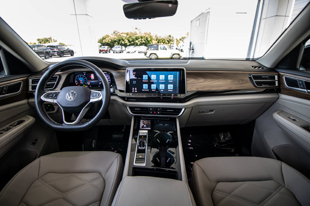 New 2026 Volkswagen Atlas SE FWD image 30
