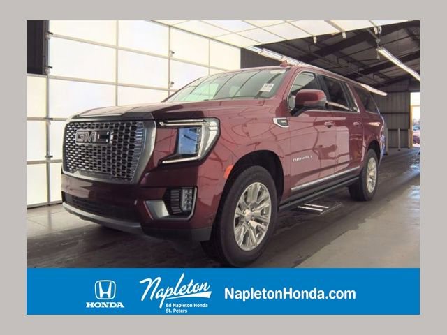Used 2024 GMC Yukon XL Denali w/ Advanced Technology Package image 1