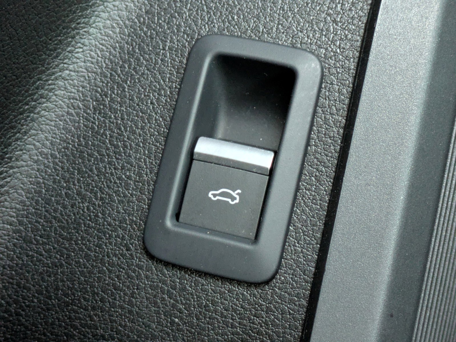 Used 2021 Audi SQ5 Premium Plus w/ Premium Plus Package image 23