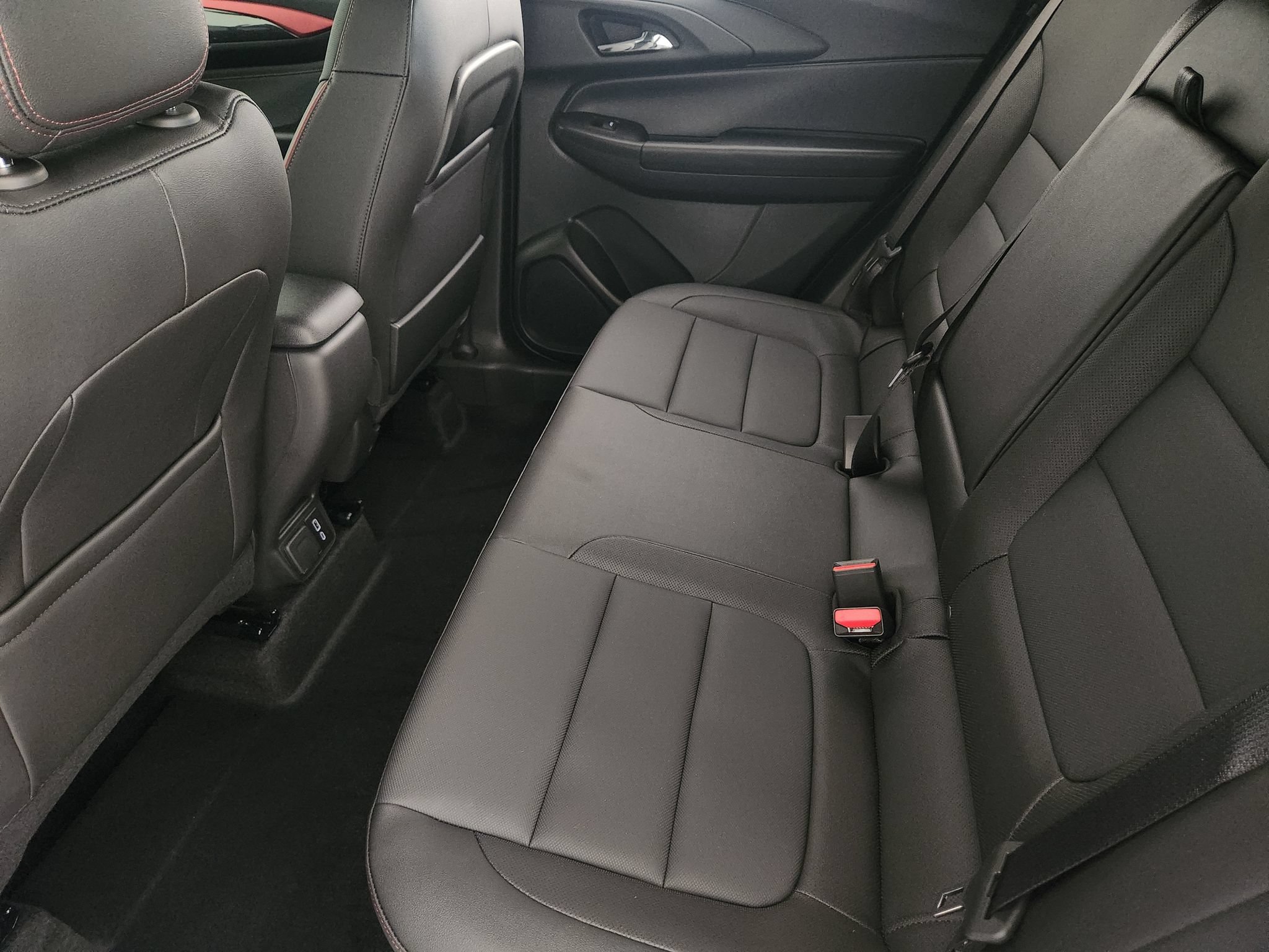New 2026 Chevrolet TrailBlazer RS w/ Convenience Package FWD image 31