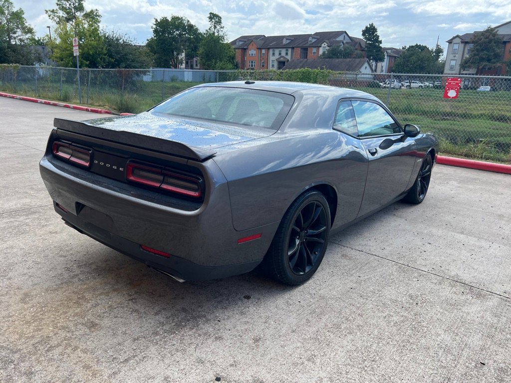 Used 2021 Dodge Challenger R/T image 3