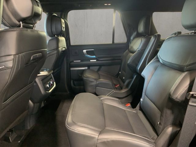 New 2026 Ford Expedition Platinum image 15