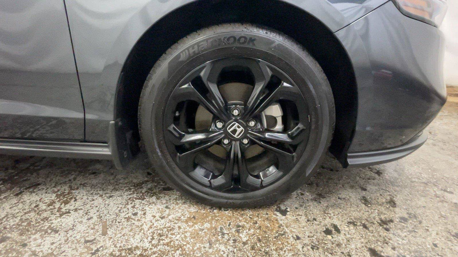 Certified 2025 Honda Accord SE image 18