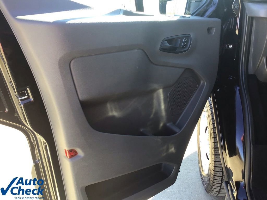 Used 2023 Ford Transit 350 148 Low Roof Wagon image 21