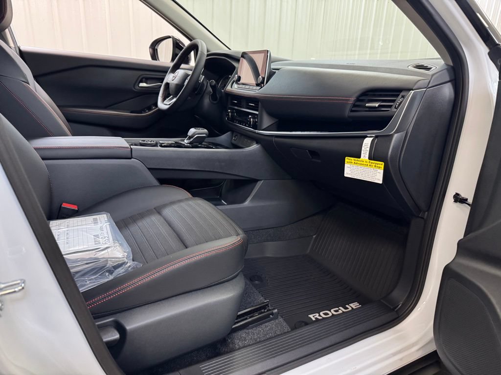 New 2026 Nissan Rogue SV AWD/4WD image 26