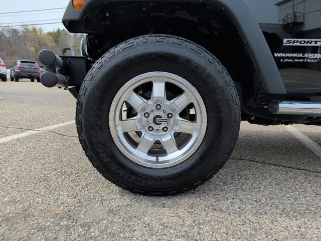 Used 2018 Jeep Wrangler Unlimited Sport S image 30