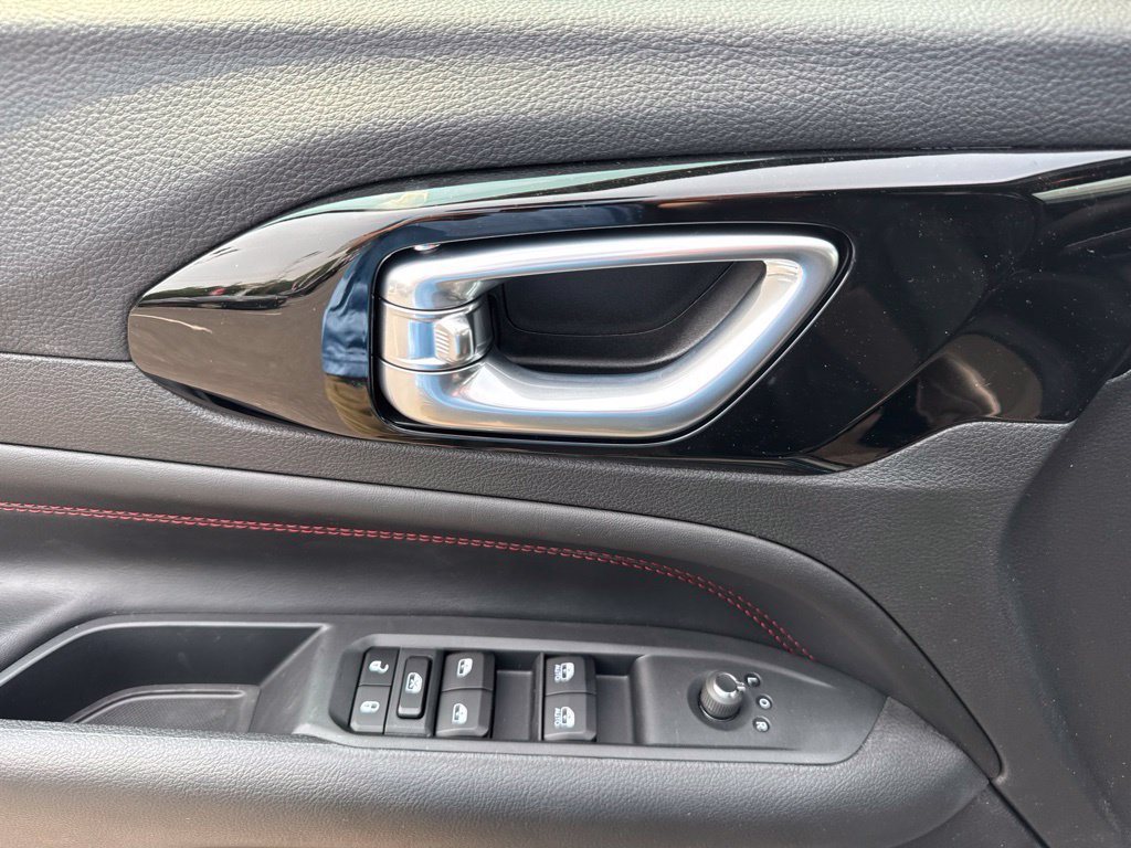 New 2026 Jeep Compass Trailhawk AWD/4WD image 8
