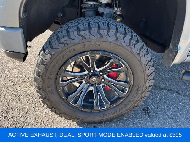 Used 2024 GMC Sierra 1500 AT4 w/ Technology Package image 11