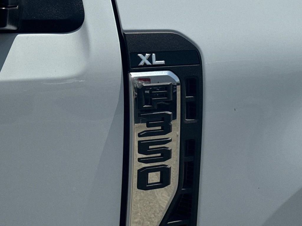 New 2025 Ford F350 XL w/ XL Chrome Package image 28