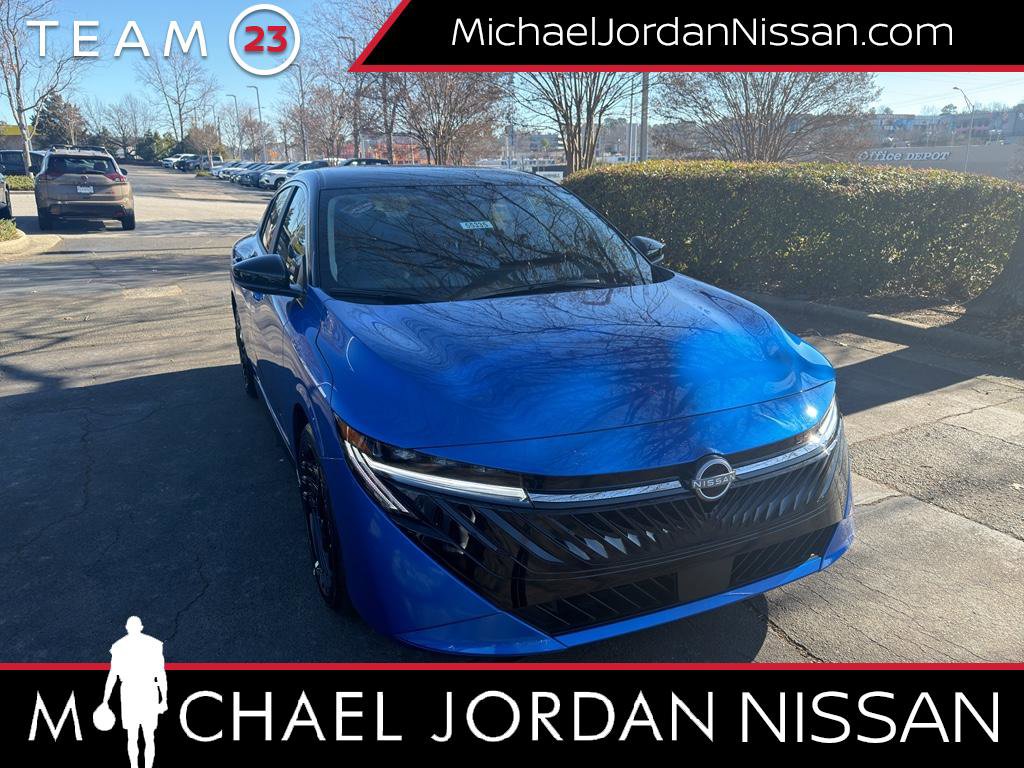 New 2026 Nissan Sentra SR w/ Floor Mat Package