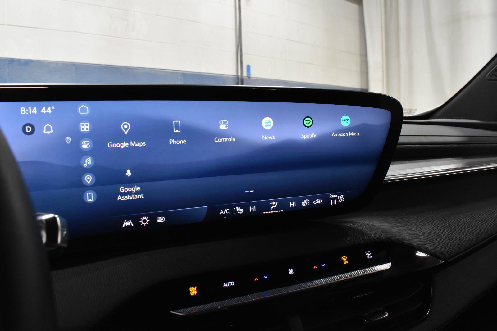 Used 2025 Buick Enclave Preferred image 17