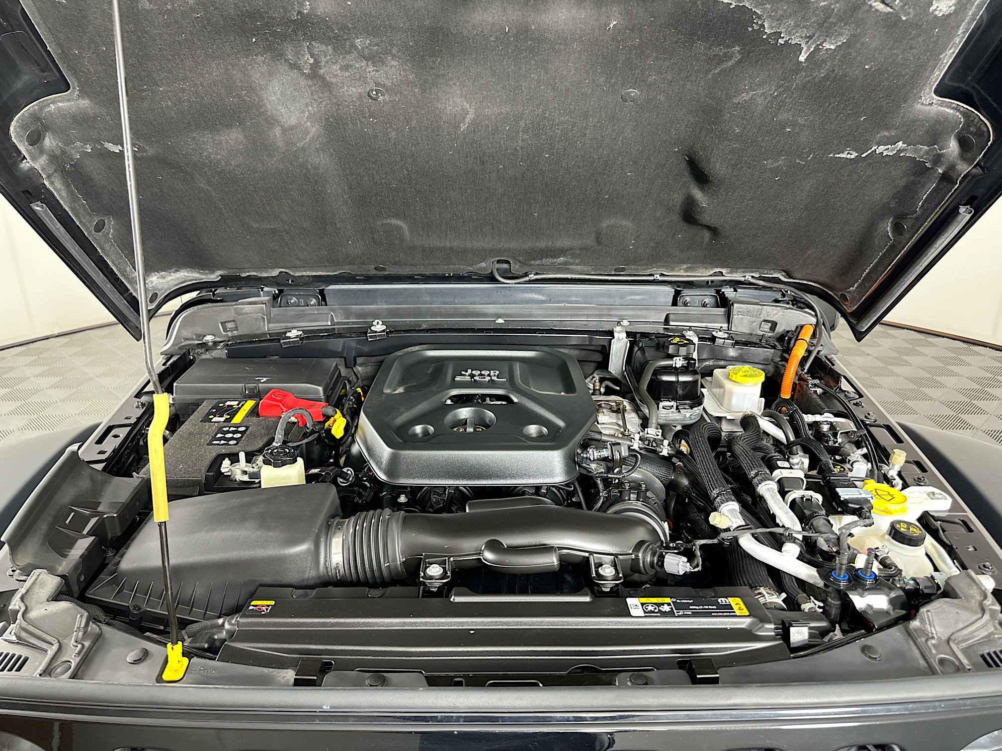 Used 2023 Jeep Wrangler Unlimited Rubicon 4xe w/ Cold Weather Group image 32