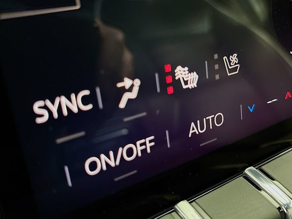 New 2026 GMC Yukon XL AT4 Ultimate AWD/4WD image 20