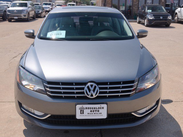 Used 2014 Volkswagen Passat 3.6 SEL Premium FWD image 6
