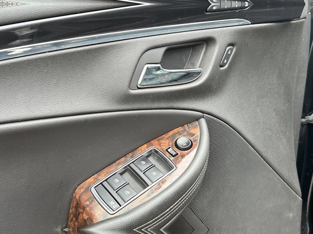 Used 2015 Chevrolet Impala LTZ FWD image 12