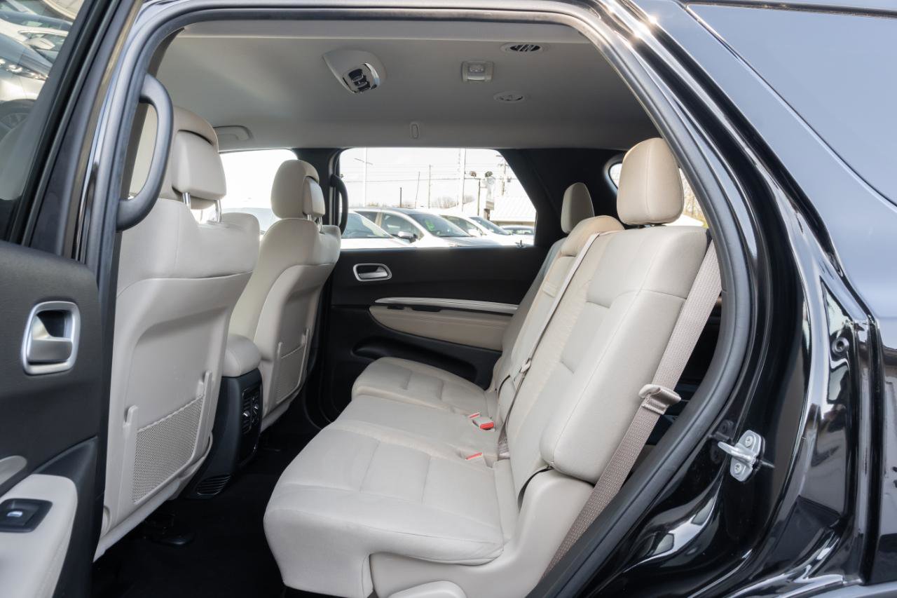 Used 2019 Dodge Durango SXT image 17