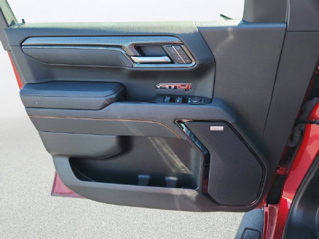 Used 2025 GMC Sierra 1500 AT4 w/ AT4 Premium Package AWD/4WD image 24