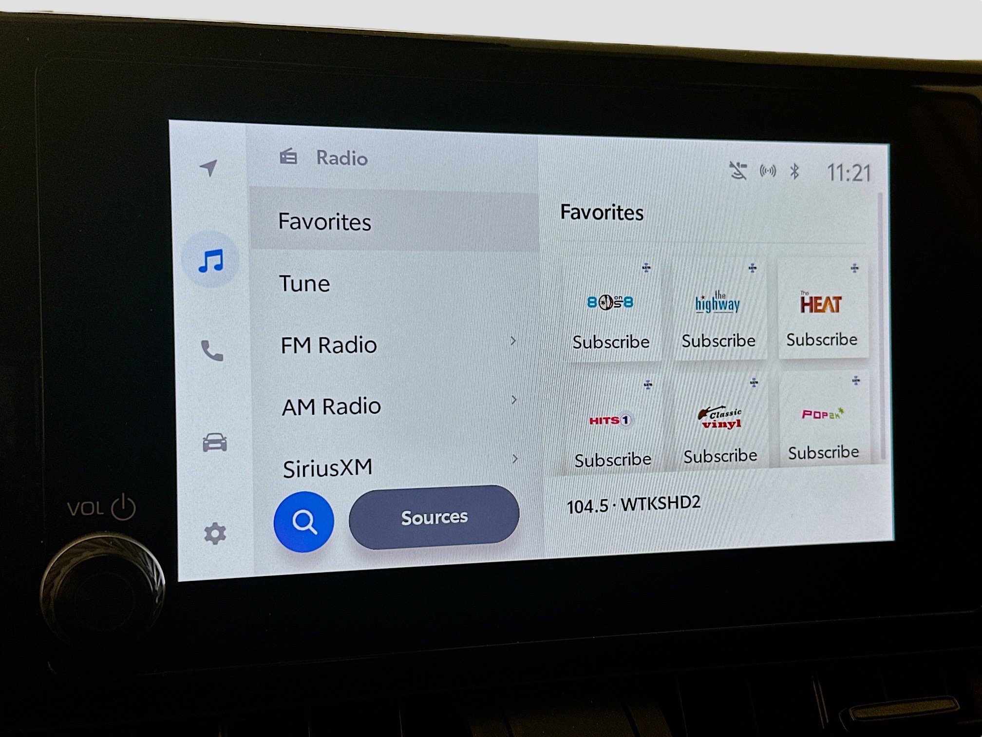 Used 2025 Toyota RAV4 XLE image 21